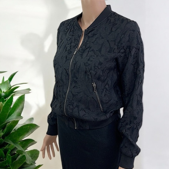 H&M Black Lightweight Patterned Bomber Jacket - Picture 5 of 15